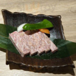 Shāo Ròu・lěng Miàn Míng Yuè Guǎn Méi Fāng Diàn food
