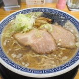 Miàn Wū Chūn Mǎ Comida