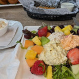 Yú Mín Bā Qiān Dài Zhōng Yāng Yì Qián Diàn Comida