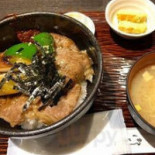 Miàn Wū まほろ Bā Comida