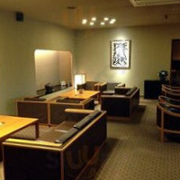 Tài Quán Gé Dentro