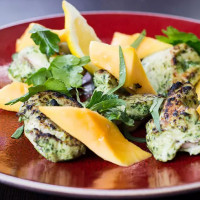 Shí Cǎi Bǐ Luó Fū Comida