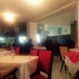 Cafe Root Dentro