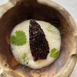 Hè 々 Comida