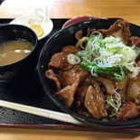 Shí Yuán Niú と Hǎi Xiān の Diàn てっぺん Comida