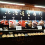 Xiǎo Zūn Yùn Hé Shí Táng Dentro