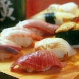 すし Guǎng Comida