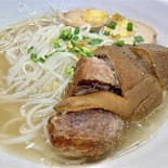 Nóng Mín Tài Cài Comida