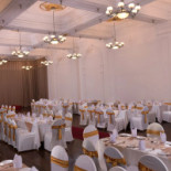 Queen's Dentro