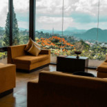 Theva Cuisine Dentro