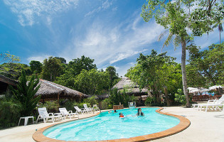 Phi Phi The Beach Resort พีพีอันดามันบีชรีสอร์ท Exterior