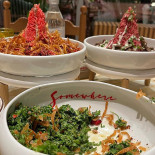 Somewhere Comida