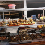 Rm. Cahaya Sari Comida