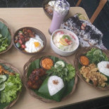 Warung Ayam Merapi Comida
