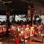 Khrua Phak Wan Ban Dentro