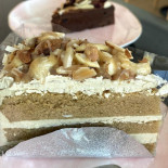 ชั้นหนึ่ง คาเฟ่ (chan Neung Cafe Comida