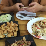 Wu Zab River Comida