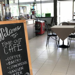 Time-out Café And Dentro