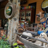 ครัวนพรัตน์ Exterior