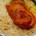 Madfoon Al Khaima مطعم مدفون الخيمه Comida