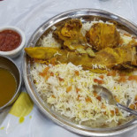 Madfoon Al Khaima مطعم مدفون الخيمه Comida