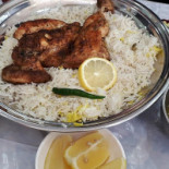 Madfoon Al Khaima مطعم مدفون الخيمه Comida
