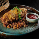 ‪charm Thai‬ Comida