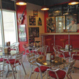 ‪super Duper Burger‬ Dentro