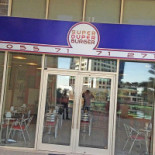 ‪super Duper Burger‬ Exterior