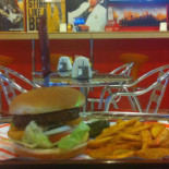 ‪super Duper Burger‬ Comida