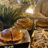 Itself Comida