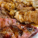 Qiān Wū Niú Shāo Ròu J's Yuàn Comida