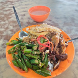 Xīn Tiān Jì Chá Cān Shì Restoran Xin Tian Ji Comida