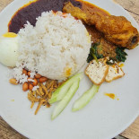 Mami Kopitiam Comida