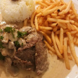 O Castiço Comida