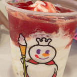 Mixue Icecream Bayu Tinggi Mì Xuě Bīng Chéng drink