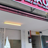 Mixue Icecream Bayu Tinggi Mì Xuě Bīng Chéng outside