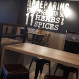 Kfc Pandamaran Dentro