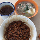 Bob Chu Yuk Fun Bīn Chéng Bob Zhū Ròu Fěn Pork Noodle Soup Comida