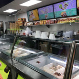 Nicholas Lebanese Mediterranean Cuisine Dentro