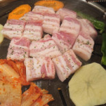 Wǔ Fǎn Tián Hán Guó Jiā Tíng Liào Lǐ Wáng Tún Zú Jiā Comida