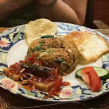 Putu's Wild Ginger Comida