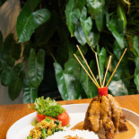 Sraya Eatery Comida
