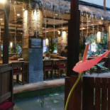 De'warung Dentro