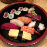 すし Chǔ Zhú De Comida