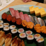 すし Chǔ Zhú De Comida