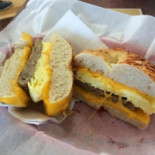 Biff's Bagels Comida