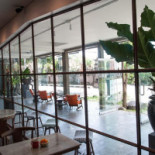 The Art Lounge Dentro