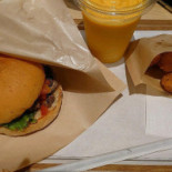 The 3rd Burger Hǔ ノ Mén ヒルズビジネスタワー Diàn drink