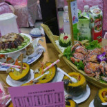 Kěn Dīng Hǎi Zhōng Tiān Cān Tīng Tuán Tǐ Hé Cài Comida